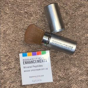 Rodan + Fields MINERAL PEPTIDES Powder SPF 20